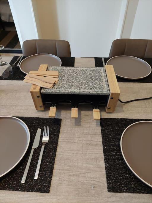 Gite D'Exception 13 Couchages Avec Jacuzzi Et Sauna Châlons-en-Champagne Buitenkant foto